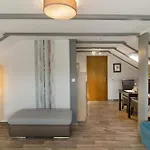 Haus Schlossgarten Holiday home Hinte
