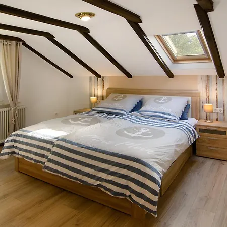 Haus Schlossgarten Feriehus Hinte