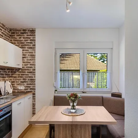 Semesterbostad Haus Schlossgarten *